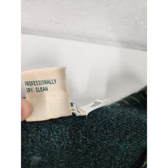 Vtg. L.L.Bean Women's Shetland Wool Embroidered Fall Leaf, Size M, Forest Green - Picture 9 of 13